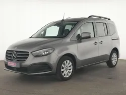 Chromitgrau Gebraucht 2023 Mercedes 180 Progressive Limousine | 26.735 € (Fairer Preis)