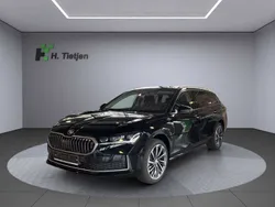 Schwarz Gebraucht 2024 Skoda Superb LAURIN & KLEMENT Kombi | 50.290 €