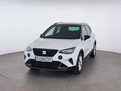 Weiß Neu 2025 Seat Arona FR SUV | 24.390 € (Etwas zu teuer)