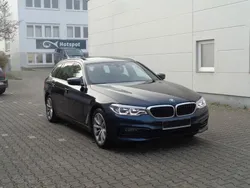 Imperialblau brillanteffekt Gebraucht 2019 BMW 520 Sport Line Kombi | 23.500 € (Guter Preis)