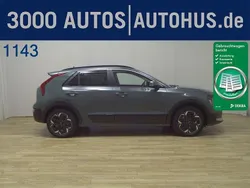 Cge cityscape grün met Gebraucht 2023 Kia e-Niro Style SUV | 26.480 € (Guter Preis)