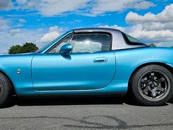 Blau Gebraucht 2001 Mazda MX5 Cabrio | 35.000 €