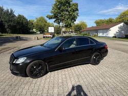 Schwarz Gebraucht 2013 Mercedes E300 Avantgarde Limousine | 18.500 € (Teuer)