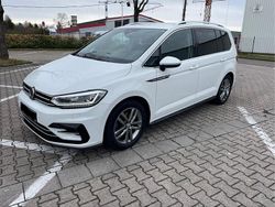 Weiß Gebraucht 2017 VW Touran R-line Van / Kleinbus | 25.900 € (Teuer)