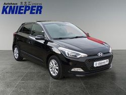 Phantom black metallic Gebraucht 2017 Hyundai i20 Passion Limousine | 9.950 € (Teuer)