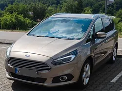 Beige Gebraucht 2018 Ford S-MAX Titanium Van / Kleinbus | 21.300 € (Fairer Preis)