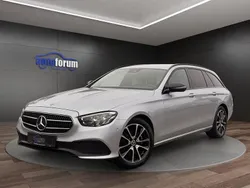 Silber Gebraucht 2022 Mercedes E220 Night Limousine | 31.990 € (Guter Preis)