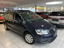 Blau Gebraucht 2015 VW Sharan Comfortline Van / Kleinbus | 16.990 € (Fairer Preis)