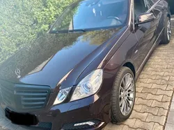Braun Gebraucht 2009 Mercedes E350 Limousine | 9.700 € (Fairer Preis)