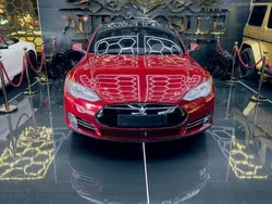 Rot Gebraucht 2016 Tesla Model S Limousine | 25.000 € (Fairer Preis)