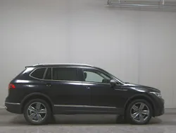 Schwarz Gebraucht 2022 VW Tiguan Allspace Elegance SUV | 23.480 € (Guter Preis)