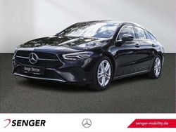 Unilack nachtschwarz Gebraucht 2024 Mercedes CLA180 Shooting Brake Kombi | 31.440 €