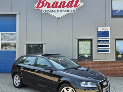 Schwarz Gebraucht 2010 Audi A3 Sportback Exclusive Kombi | 6.790 €