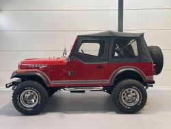 Rot Gebraucht 1986 Jeep CJ SUV | 43.750 €