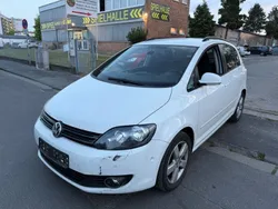 Weiß Gebraucht 2010 VW Golf Plus Team Van / Kleinbus | 3.990 € (Fairer Preis)