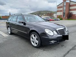 Schwarz Gebraucht 2009 Mercedes E200 Kombi | 2.500 €