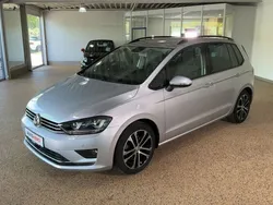 Grau Gebraucht 2016 VW Golf Sportsvan Allstar Van / Kleinbus | 17.190 € (Fairer Preis)
