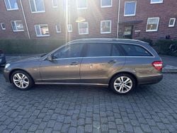 Grau Gebraucht 2010 Mercedes E250 Avantgarde Kombi | 6.700 € (Fairer Preis)