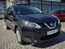 Schwarz Gebraucht 2016 Nissan Qashqai Visia SUV | 6.350 € (Guter Preis)