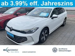 Weiss Gebraucht 2025 VW Passat Elegance Kombi | 37.498 € (Superpreis)