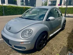 Silber Gebraucht 2008 VW Beetle Kleinwagen | 4.850 € (Etwas zu teuer)