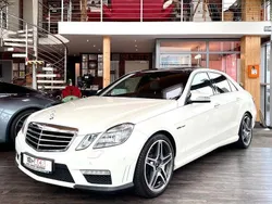 Weiß Gebraucht 2012 Mercedes E63 AMG Exclusive Limousine | 36.900 € (Fairer Preis)