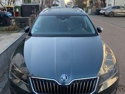 Grau Gebraucht 2019 Skoda Superb LAURIN & KLEMENT Kombi | 18.800 € (Guter Preis)