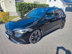 Schwarz Gebraucht 2019 Mercedes B200 Night Van / Kleinbus | 19.950 € (Fairer Preis)