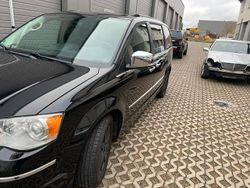 Schwarz Gebraucht 2010 Chrysler Voyager Van / Kleinbus | 4.800 €