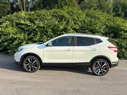 Weiß Gebraucht 2015 Nissan Qashqai Tekna SUV | 9.000 € (Guter Preis)