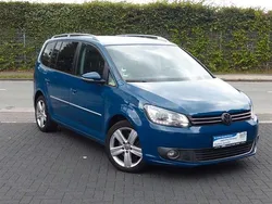 Blau Gebraucht 2012 VW Touran Highline Van / Kleinbus | 5.890 € (Guter Preis)