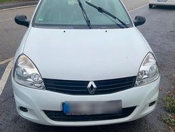 Weiß Gebraucht 2009 Renault Clio II Kleinwagen | 600 €