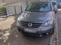 Grau Gebraucht 2008 VW Golf Plus Cross Van / Kleinbus | 2.000 € (Guter Preis)