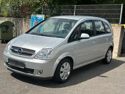 Silber Gebraucht 2003 Opel Meriva Van / Kleinbus | 1.800 € (Guter Preis)