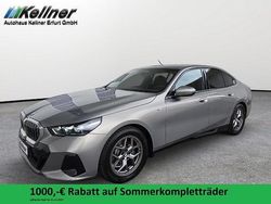 Grau Gebraucht 2024 BMW 520 M Sport Limousine | 53.940 € (Superpreis)