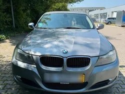 Grau Gebraucht 2011 BMW 320 Limousine | 3.700 € (Guter Preis)