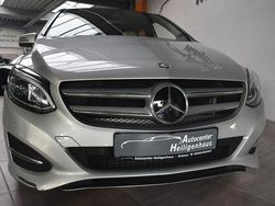 Silber Gebraucht 2016 Mercedes B200 Van / Kleinbus | 10.980 € (Guter Preis)