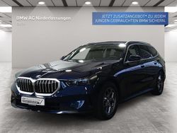 Blau Gebraucht 2024 BMW 520 Comfort Edition Kombi | 54.880 € (Fairer Preis)
