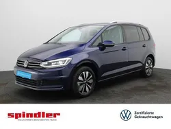 Blau (atlantik blue metallic) Gebraucht 2024 VW Touran Move Van / Kleinbus | 35.881 € (Fairer Preis)