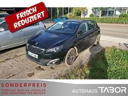 Lackierung schwarz perla nera/ Gebraucht 2016 Peugeot 308 Allure Limousine | 6.385 € (Superpreis)