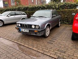 Blau Gebraucht 1989 BMW 318 Limousine | 5.250 €