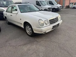 Weiß Gebraucht 1997 Mercedes E230 Elegance Limousine | 2.250 € (Fairer Preis)