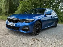 Blau Gebraucht 2022 BMW 330e M Sport Kombi | 40.500 € (Teuer)