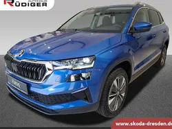 Blau Neu 2025 Skoda Karoq Tour SUV | 36.950 € (Fairer Preis)