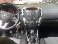 Weiß Gebraucht 2010 Kia Ceed Limousine | 2.800 € (Superpreis)