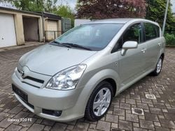 Silber Gebraucht 2005 Toyota Corolla Verso Sol Van / Kleinbus | 6.990 € (Teuer)