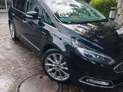 Schwarz Gebraucht 2017 Ford S-MAX ST-Line Van / Kleinbus | 14.500 € (Teuer)