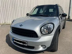 Silber Gebraucht 2016 Mini Park Lane Countryman Chili SUV | 15.200 €