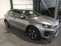 Grau Gebraucht 2022 Kia XCeed Vision SUV | 19.890 € (Guter Preis)