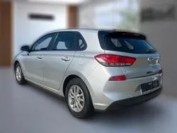 Metallic Gebraucht 2017 Hyundai i30 Select | 14.880 € (Fairer Preis)